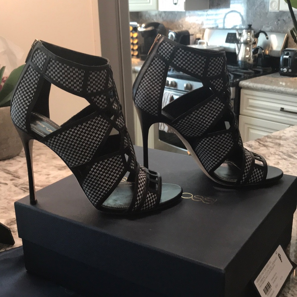 Host Pick! Sergio Rossi Open-Toe Booties - image 2